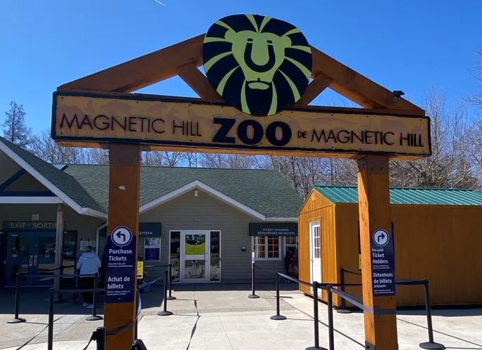 Entrance to Magnetic Hill Zoo